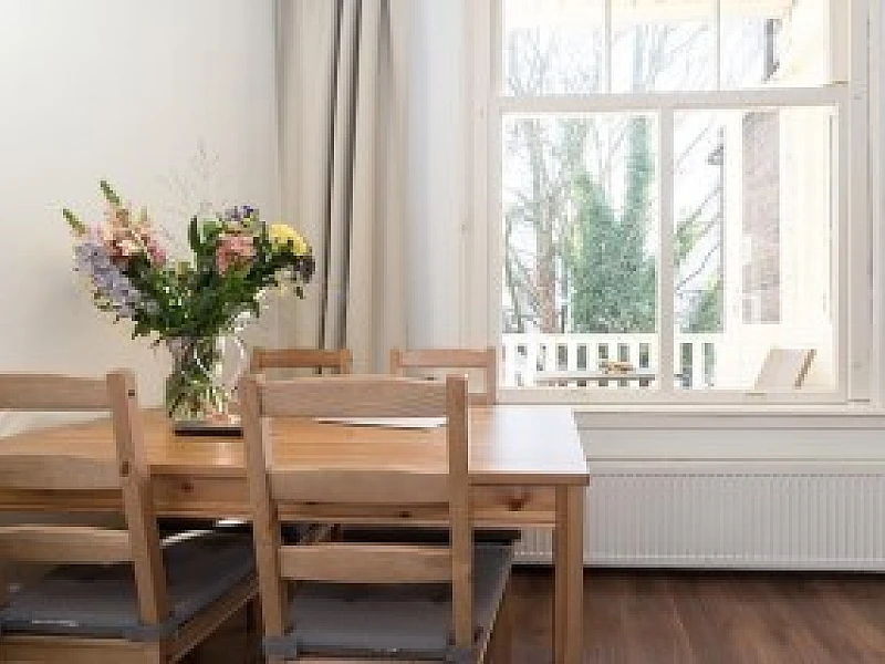 Dining table Albert Cuyp III A studio Amsterdam