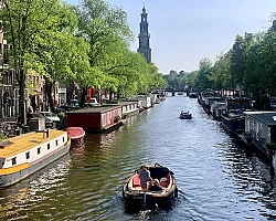 Canal View other angle Jordan Canal studio Amsterdam