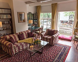 Living Area with the view of Balcony Prinsen apartment Amsterdam