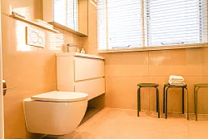 Bathroom Other Angle The Balcony at Prinsen Canal apartment Amsterdam