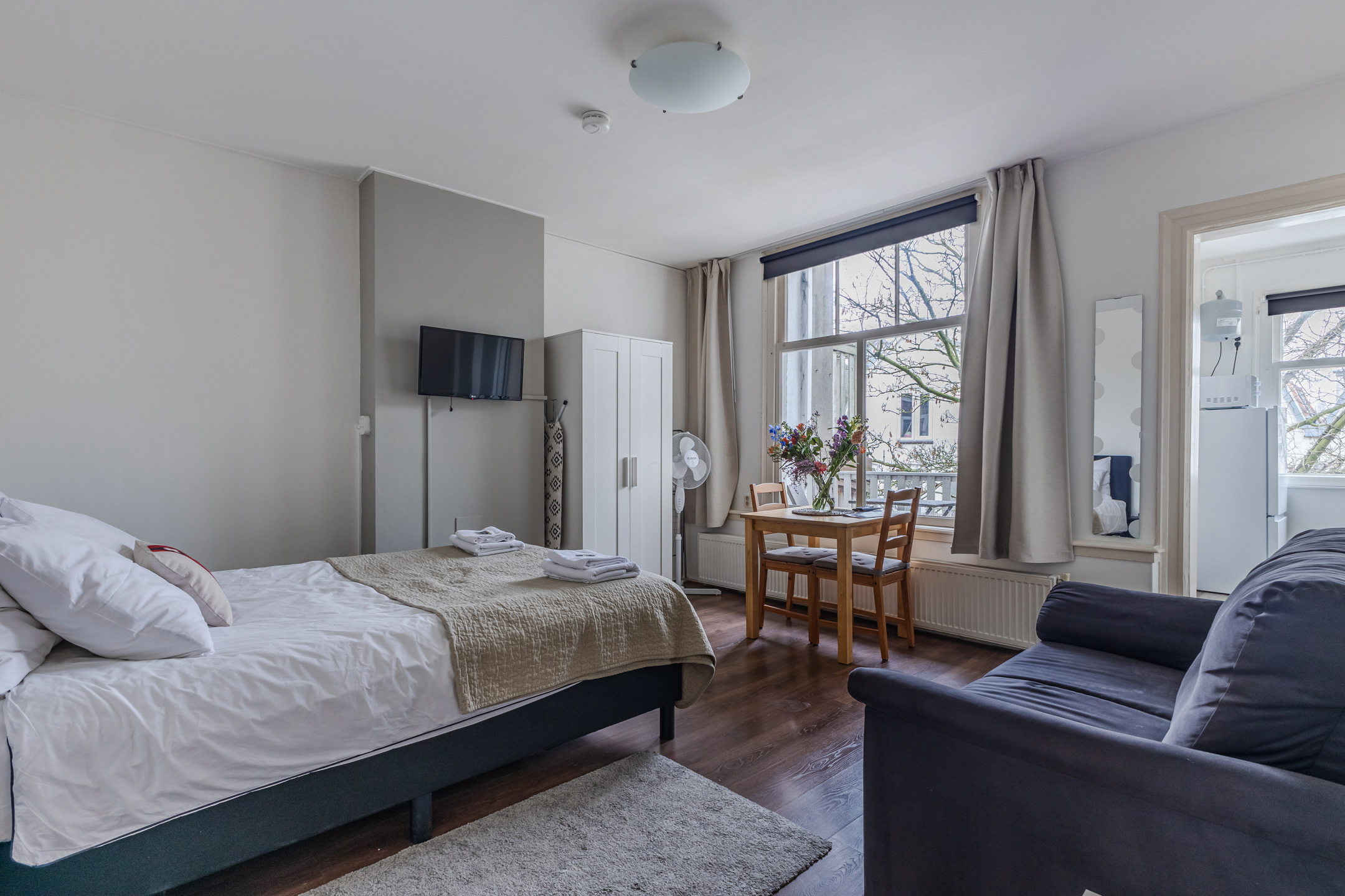 Full View Albert Cuyp III A studio Amsterdam