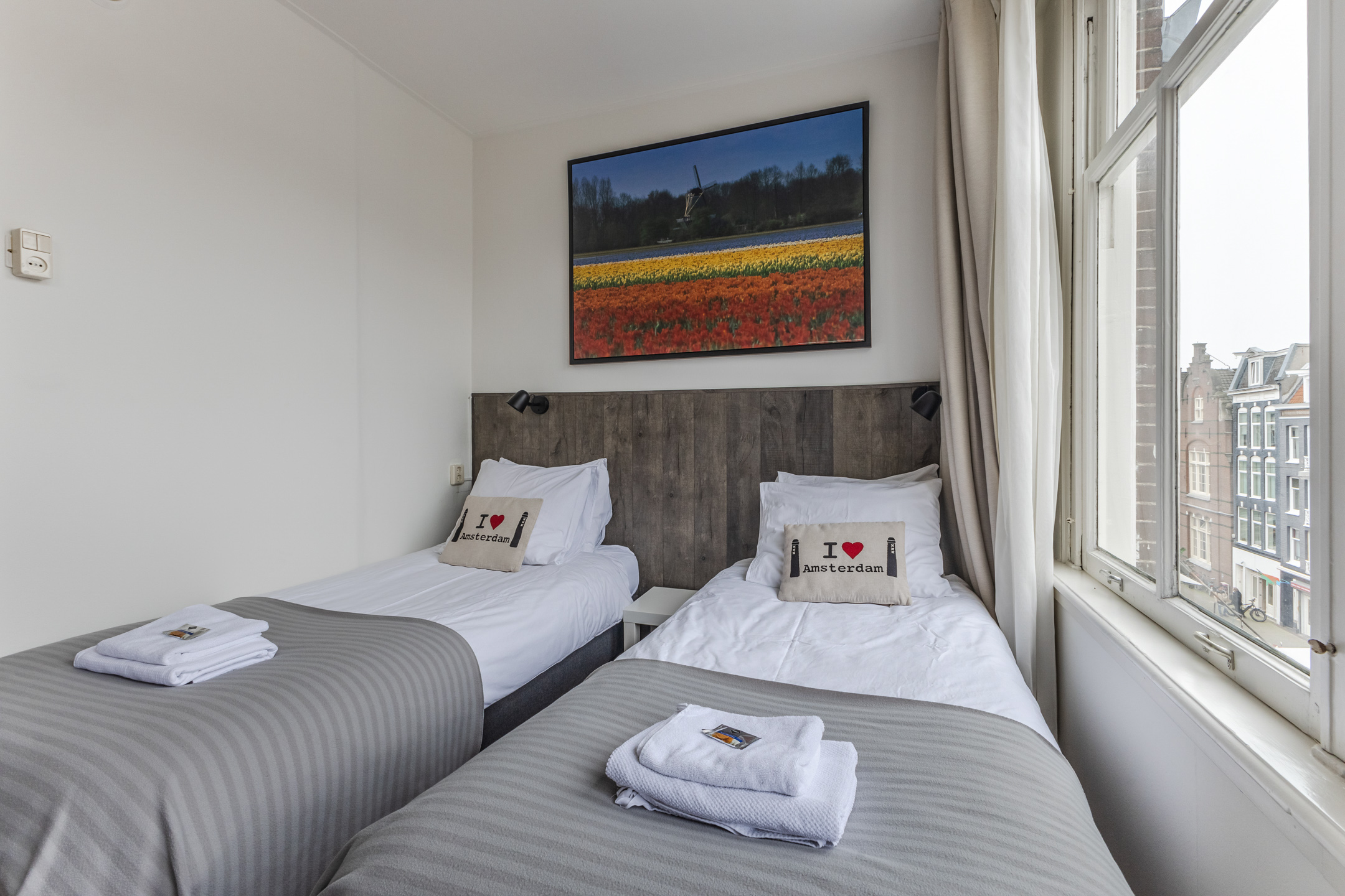 Bed Area Other Angle Albert Cuypstraat III B studio Amsterdam