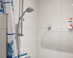 Shower West City apartment Amsterdam